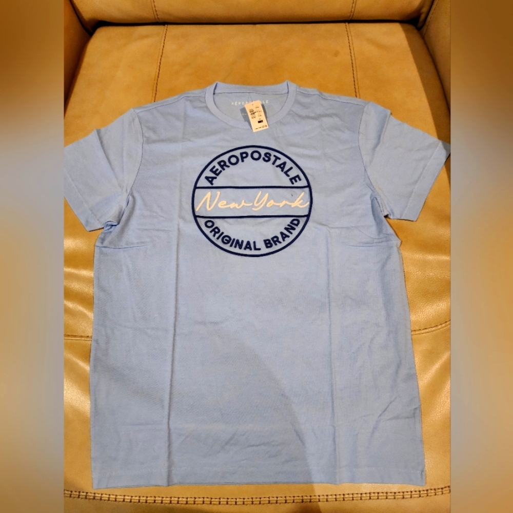 Aeropostale graphic tee